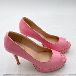 Super sexy and a very eye catching! Comfy and feminine